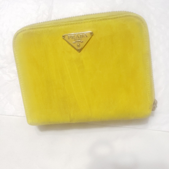 PRADA Vintage YELLOW BIFOLD CANVAS WALLET - Picture 4 of 15